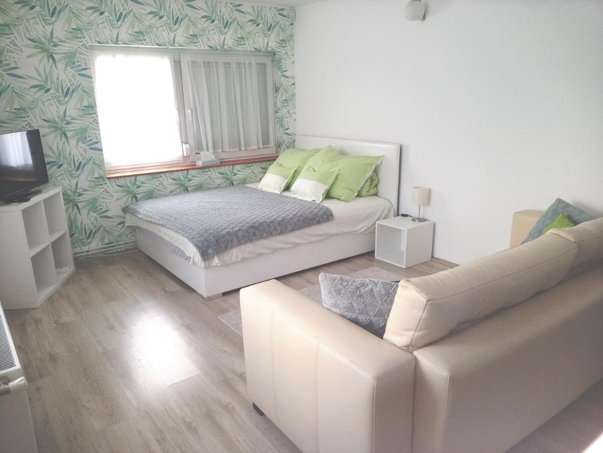 Stardust Apartman Pécs Kültér fotó