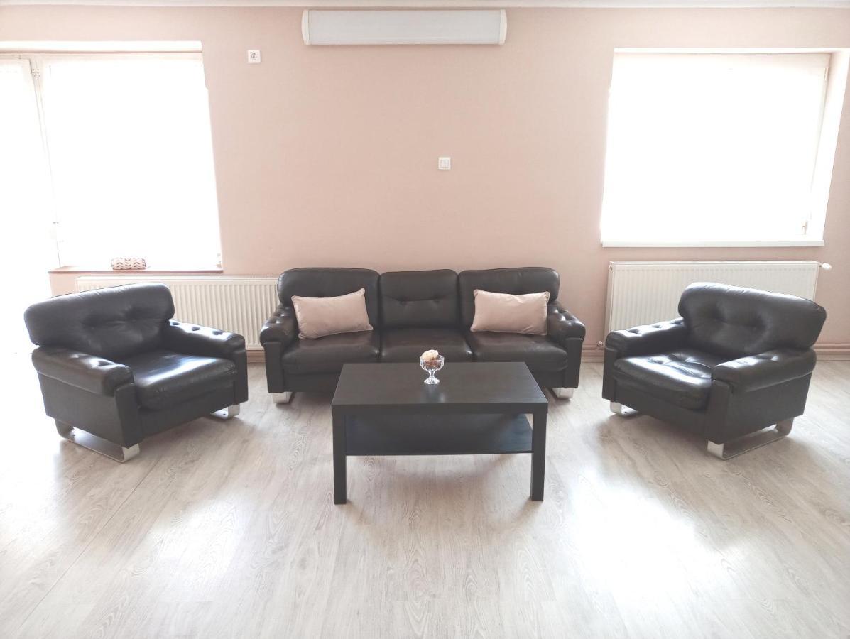 Stardust Apartman Pécs Kültér fotó